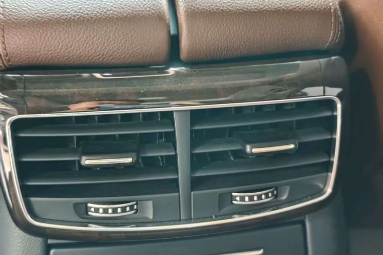 Used Audi A8 2014 A8L 45 TFSI quattro Comfort model Interior 3