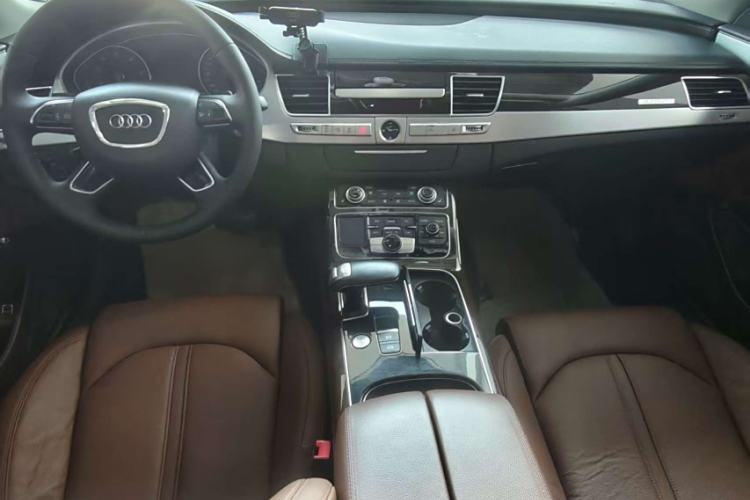 Used Audi A8 2014 A8L 45 TFSI quattro Comfort model Interior 5