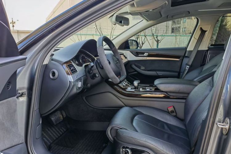 Used Audi A8 2014 A8L 45 TFSI quattro Comfort model Interior 6