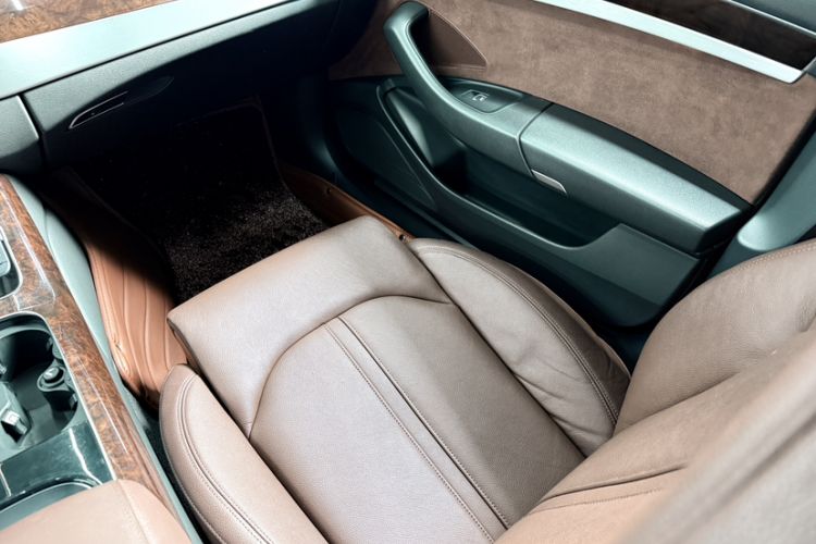 Used Audi A8 2014 A8L 45 TFSI quattro Comfort model Interior 8