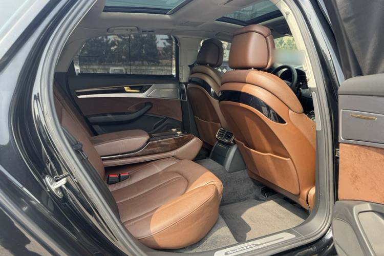 Used Audi A8 2014 A8L 45 TFSI quattro Comfort model Interior 8