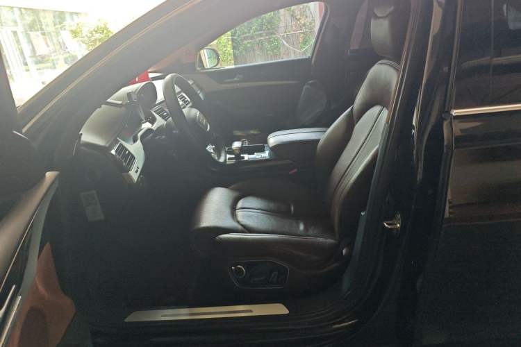 Used Audi A8 2014 A8L 45 TFSI quattro Comfort model Left Front Seat