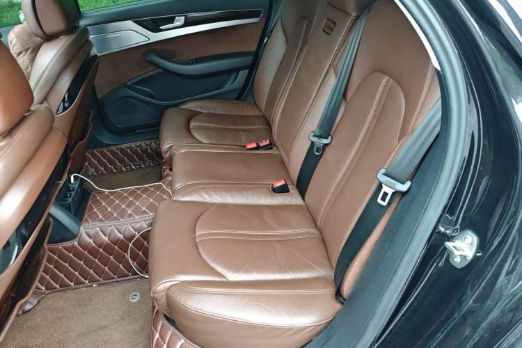 Used Audi A8 2014 A8L 45 TFSI quattro Comfort model Left Rear Seat