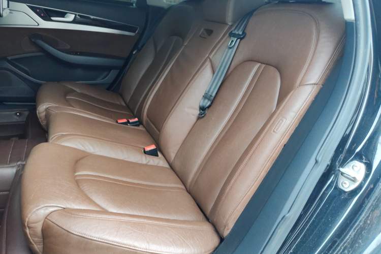 Used Audi A8 2014 A8L 45 TFSI quattro Comfort model Left Rear Seat
