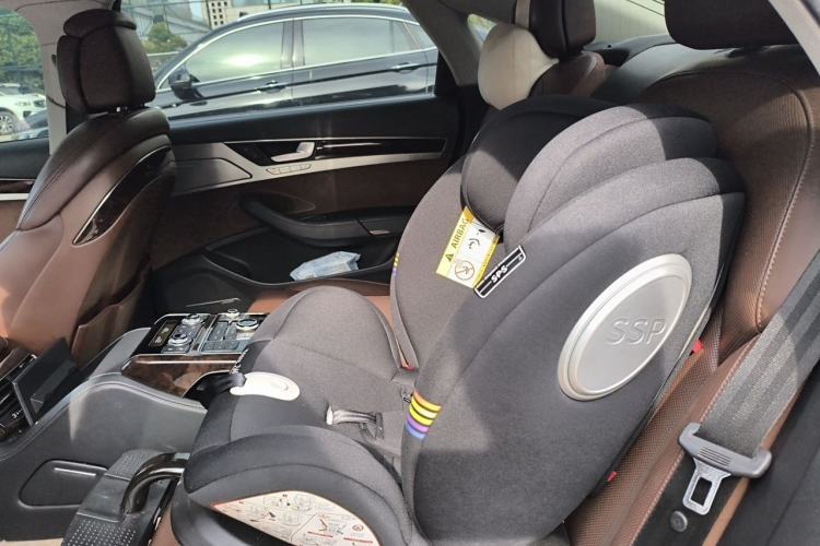 Used Audi A8 2014 A8L 45 TFSI quattro Luxury Model Left Rear Seat