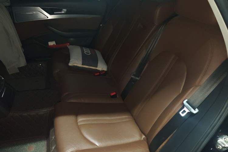 Used Audi A8 2014 A8L 45 TFSI quattro Comfort model Left Rear Seat