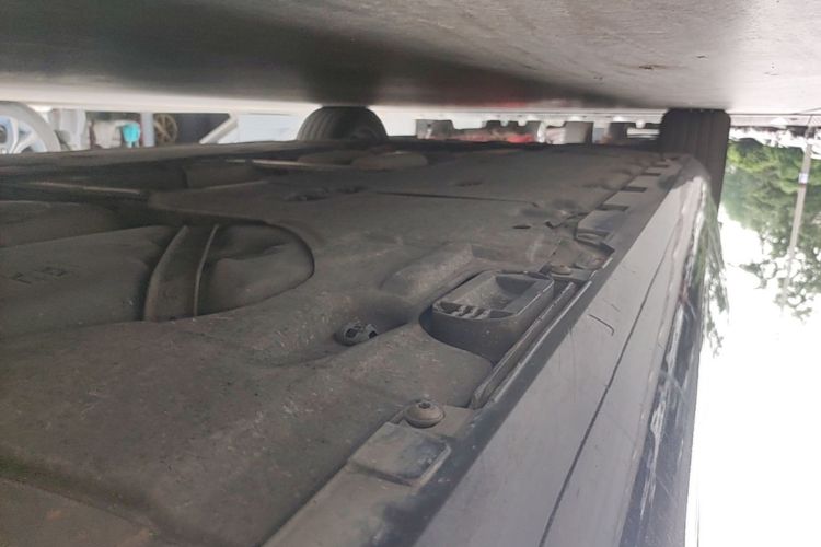 Used Audi A8 2014 A8L 45 TFSI quattro Comfort model Left Side Sill