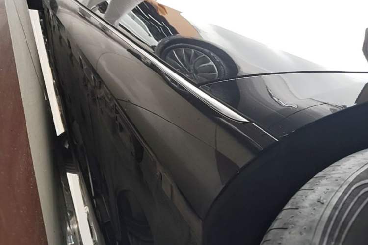 Used Audi A8 2014 A8L 45 TFSI quattro Comfort model Left Side Sill
