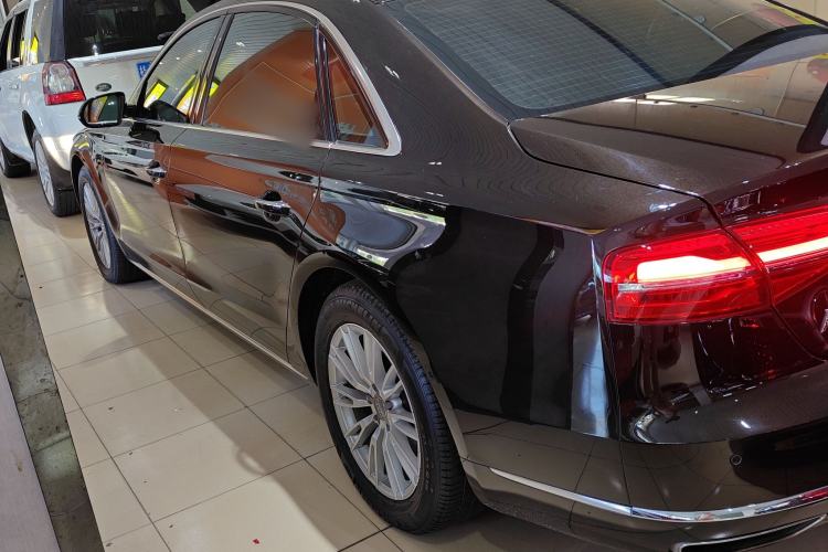 Used Audi A8 2014 A8L 45 TFSI quattro Comfort model Left Side