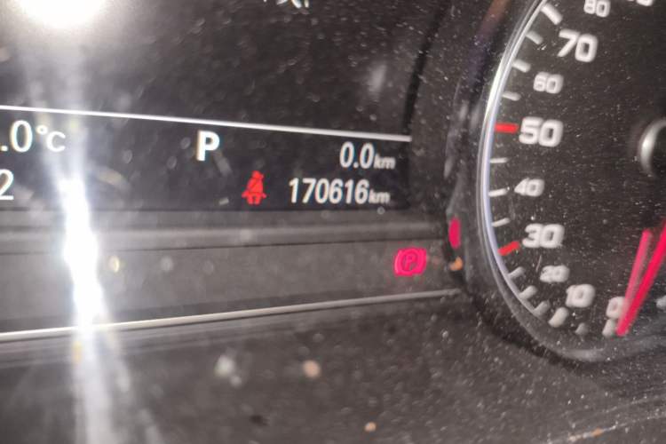 Used Audi A8 2014 A8L 45 TFSI quattro Luxury Model Odometer Close Up