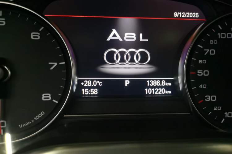 Used Audi A8 2014 A8L 45 TFSI quattro Comfort model Odometer Close Up