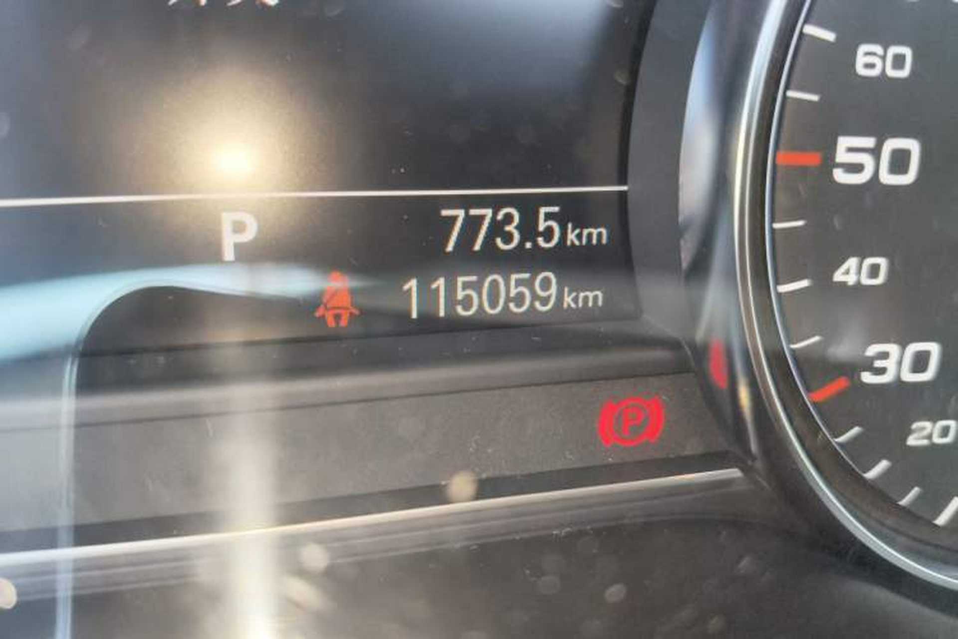 Used Audi A8 2014 A8L 45 TFSI quattro Comfort model Odometer Close Up