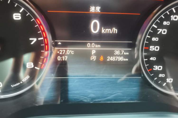 Used Audi A8 2014 A8L 45 TFSI quattro Luxury Model Odometer Close Up