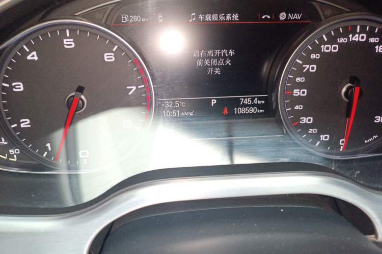 Used Audi A8 2014 A8L 45 TFSI quattro Comfort model Odometer Close Up