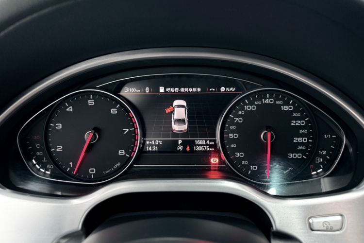 Used Audi A8 2014 A8L 45 TFSI quattro Comfort model Odometer Close Up