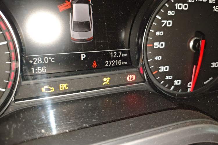 Used Audi A8 2014 A8L 45 TFSI quattro Luxury Model Odometer Close Up