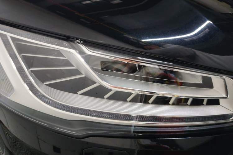 Used Audi A8 2014 A8L 45 TFSI quattro Luxury Model Right Front Headlight