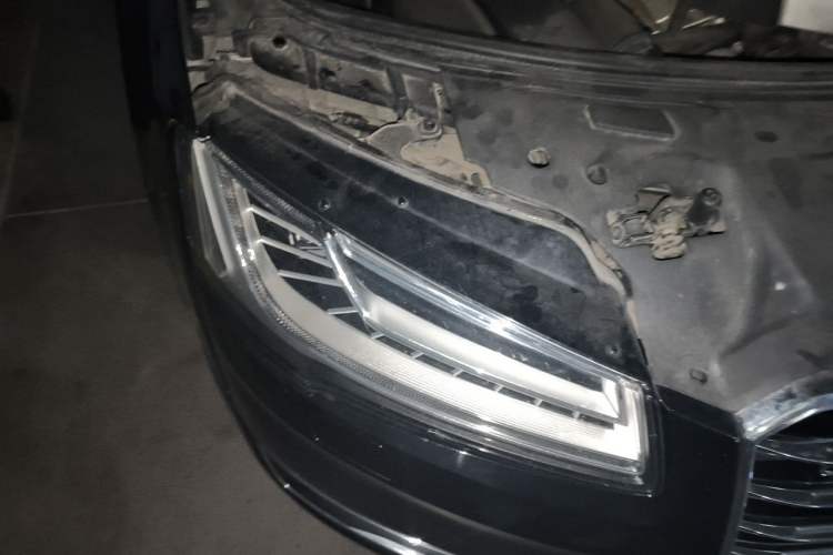 Used Audi A8 2014 A8L 45 TFSI quattro Luxury Model Right Front Headlight