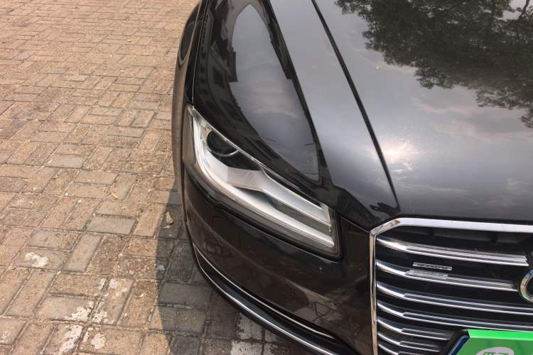 Used Audi A8 2014 A8L 45 TFSI quattro Comfort model Right Front Headlight