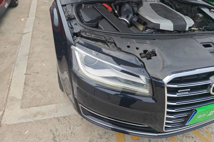 Used Audi A8 2014 A8L 45 TFSI quattro Comfort model Right Front Headlight