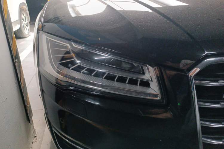 Used Audi A8 2014 A8L 45 TFSI quattro Comfort model Right Front Headlight