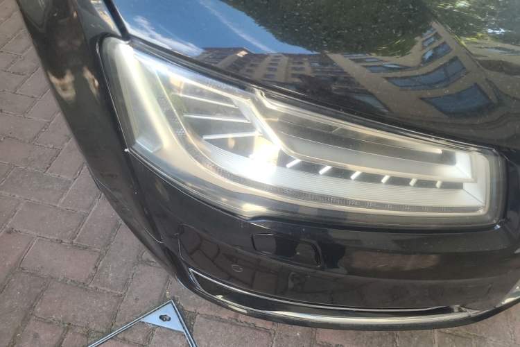 Used Audi A8 2014 A8L 45 TFSI quattro Luxury Model Right Front Headlight
