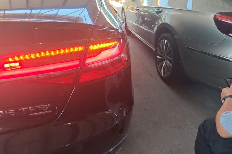 Used Audi A8 2014 A8L 45 TFSI quattro Luxury Model Right Rear Taillight
