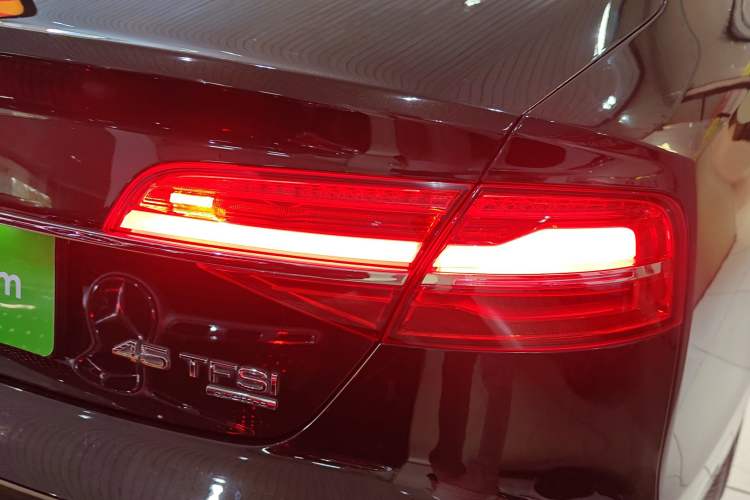 Used Audi A8 2014 A8L 45 TFSI quattro Comfort model Right Rear Taillight
