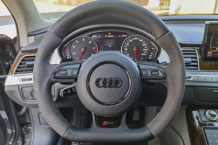 Used Audi A8 2014 A8L 45 TFSI quattro Comfort model Steering Wheel