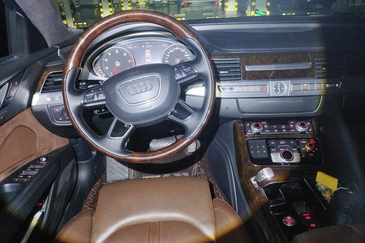 Used Audi A8 2014 A8L 45 TFSI quattro Luxury Model Steering Wheel