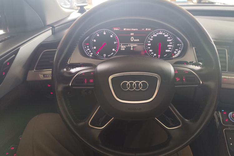 Used Audi A8 2014 A8L 45 TFSI quattro Luxury Model Steering Wheel
