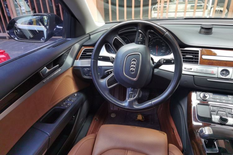 Used Audi A8 2014 A8L 45 TFSI quattro Luxury Model Steering Wheel