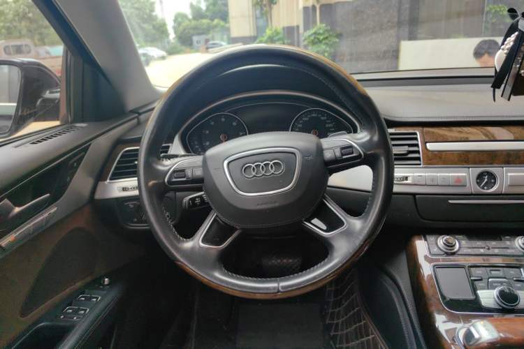 Used Audi A8 2014 A8L 45 TFSI quattro Luxury Model Steering Wheel