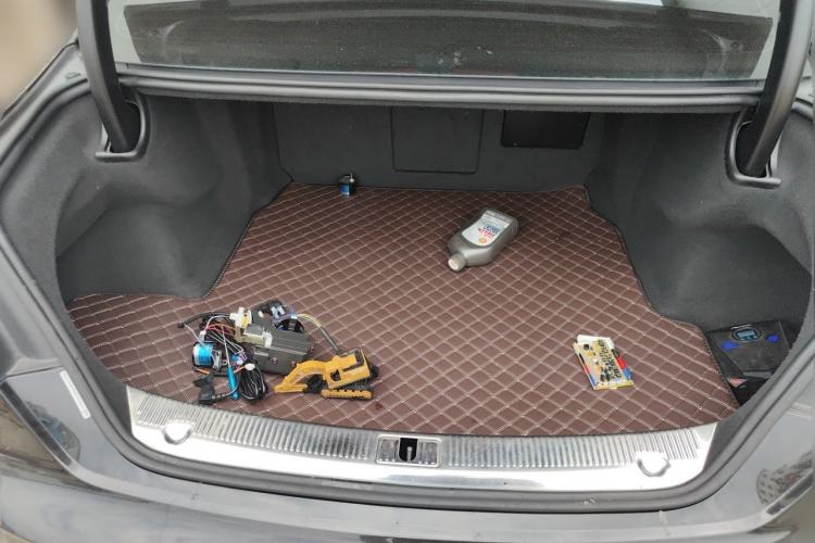 Used Audi A8 2014 A8L 45 TFSI quattro Comfort model Trunk