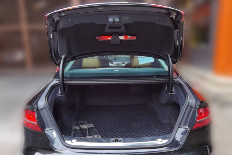 Used Audi A8 2014 A8L 45 TFSI quattro Luxury Model Trunk