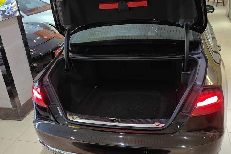 Used Audi A8 2014 A8L 45 TFSI quattro Comfort model Trunk