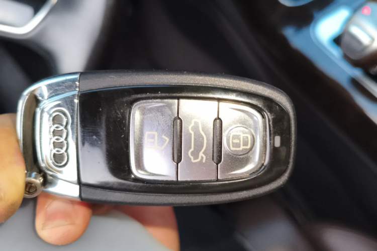 Used Audi A8 2014 A8L 45 TFSI quattro Luxury Model Vehicle Key