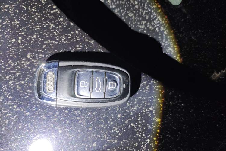 Used Audi A8 2014 A8L 45 TFSI quattro Luxury Model Vehicle Key