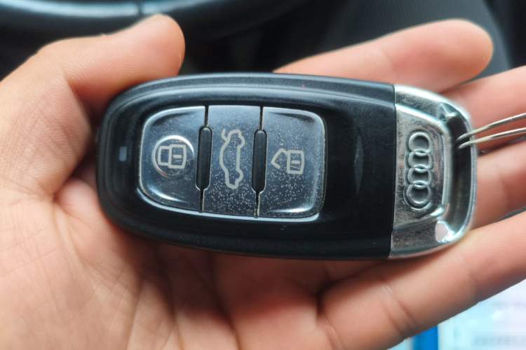 Used Audi A8 2014 A8L 45 TFSI quattro Luxury Model Vehicle Key