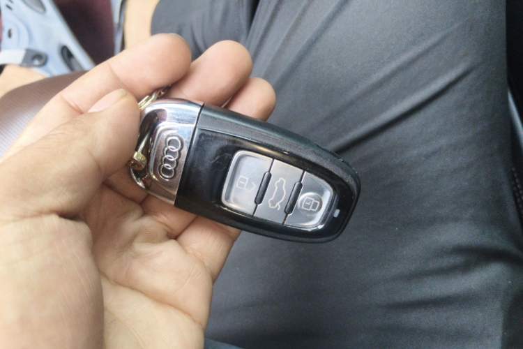Used Audi A8 2014 A8L 45 TFSI quattro Luxury Model Vehicle Key