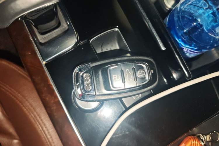 Used Audi A8 2014 A8L 45 TFSI quattro Comfort model Vehicle Key