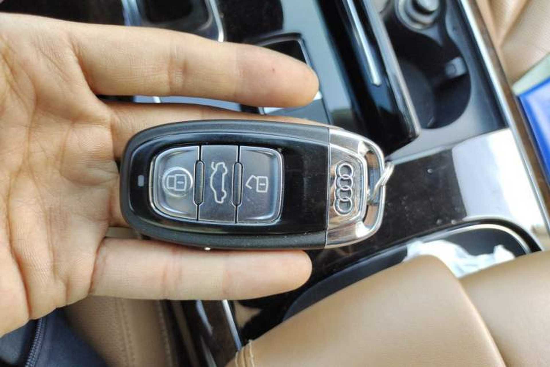 Used Audi A8 2014 A8L 45 TFSI quattro Luxury Model Vehicle Key