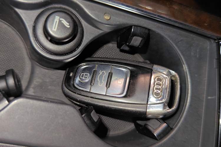 Used Audi A8 2014 A8L 45 TFSI quattro Comfort model Vehicle Key