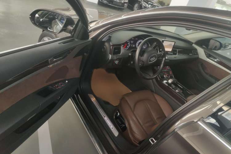 Used Audi A8 2014 A8L 45 TFSI quattro Comfort model Driver Seat