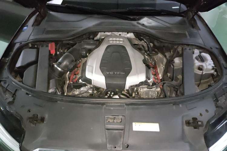 Used Audi A8 2014 A8L 45 TFSI quattro Comfort model Engine Bay