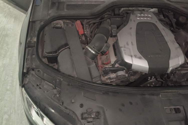 Used Audi A8 2014 A8L 50 TFSI quattro Luxury Model Engine Bay Right