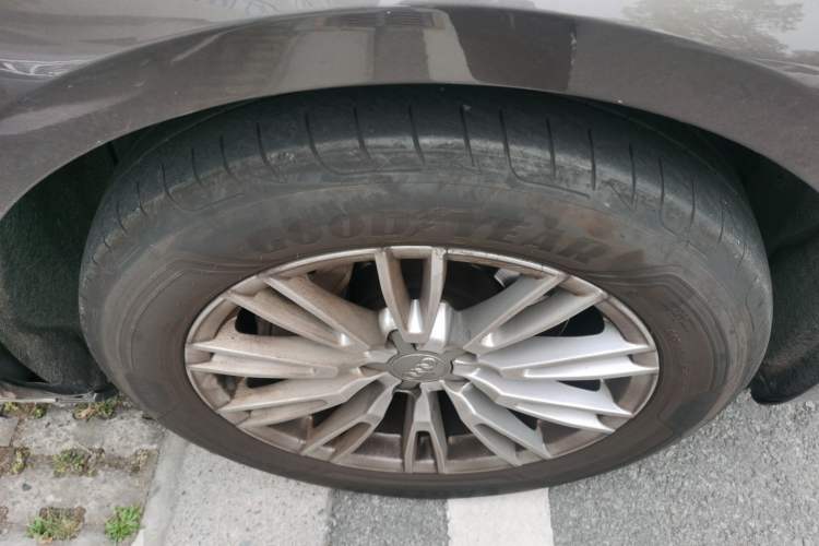 Used Audi A8 2014 A8L 45 TFSI quattro Comfort model Exterior 7