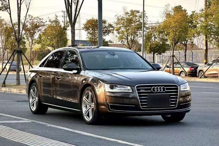 Used Audi A8 2014 A8L 45 TFSI quattro Comfort model Front Right 45 Deg