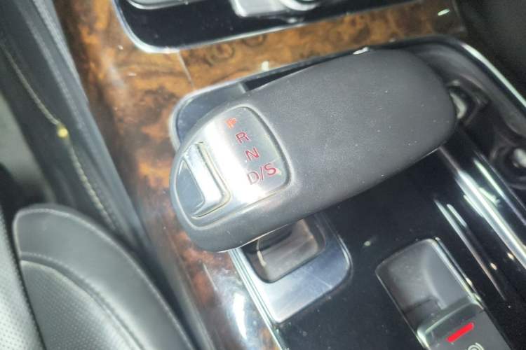 Used Audi A8 2014 A8L 50 TFSI quattro Luxury Model Gear Lever