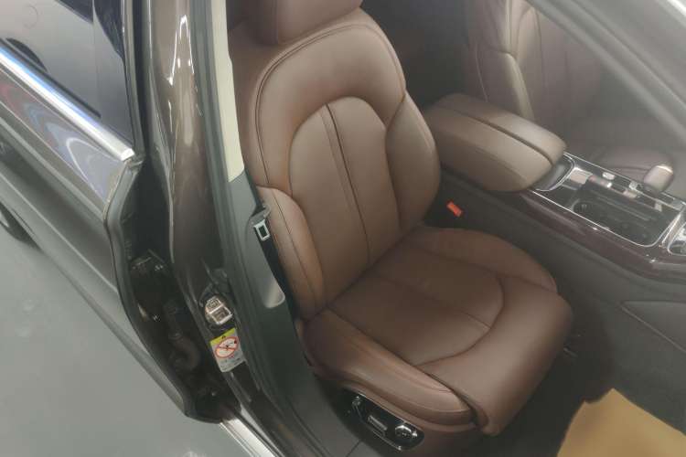 Used Audi A8 2014 A8L 45 TFSI quattro Comfort model Right Front Seat